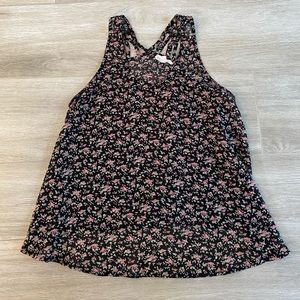 Zenana outfitters floral tank top